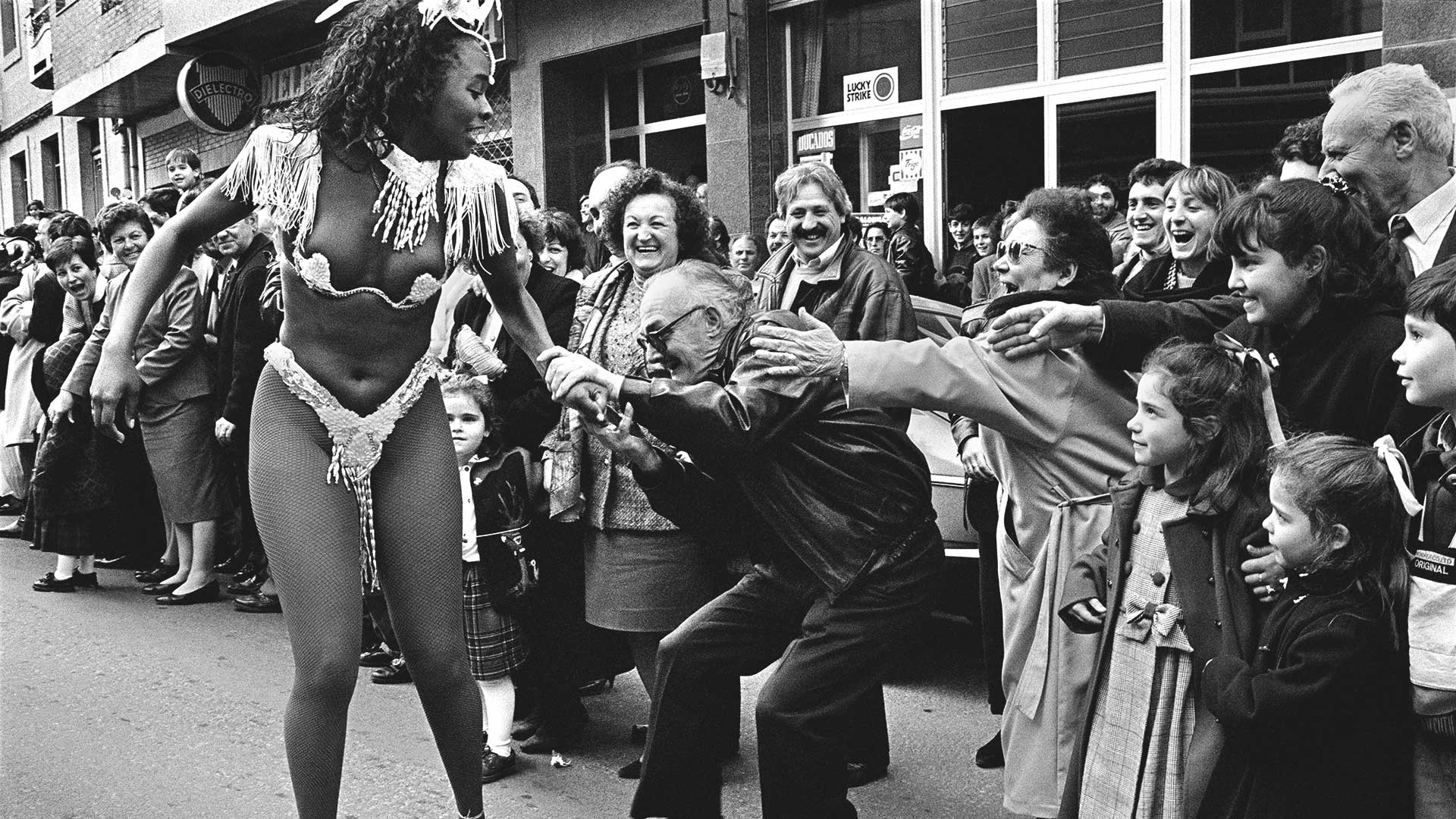 Galicia, entre el fervor y la celebración de la vida: las fotos de Cristina García Rodero