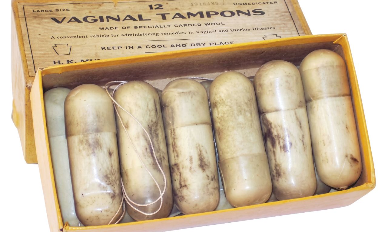 Se necesitó una guerra mundial (o dos) para que las mujeres tuvieran tampones